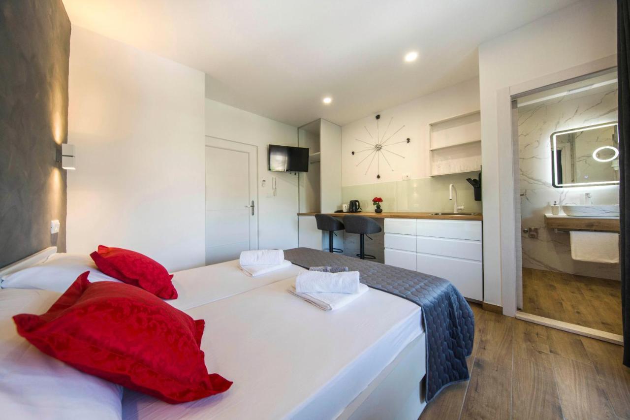 Split Central Luxury Studios Exterior foto